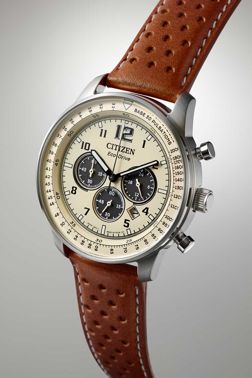 Японские спортивные наручные часы Citizen CA4500-16X с хронографом