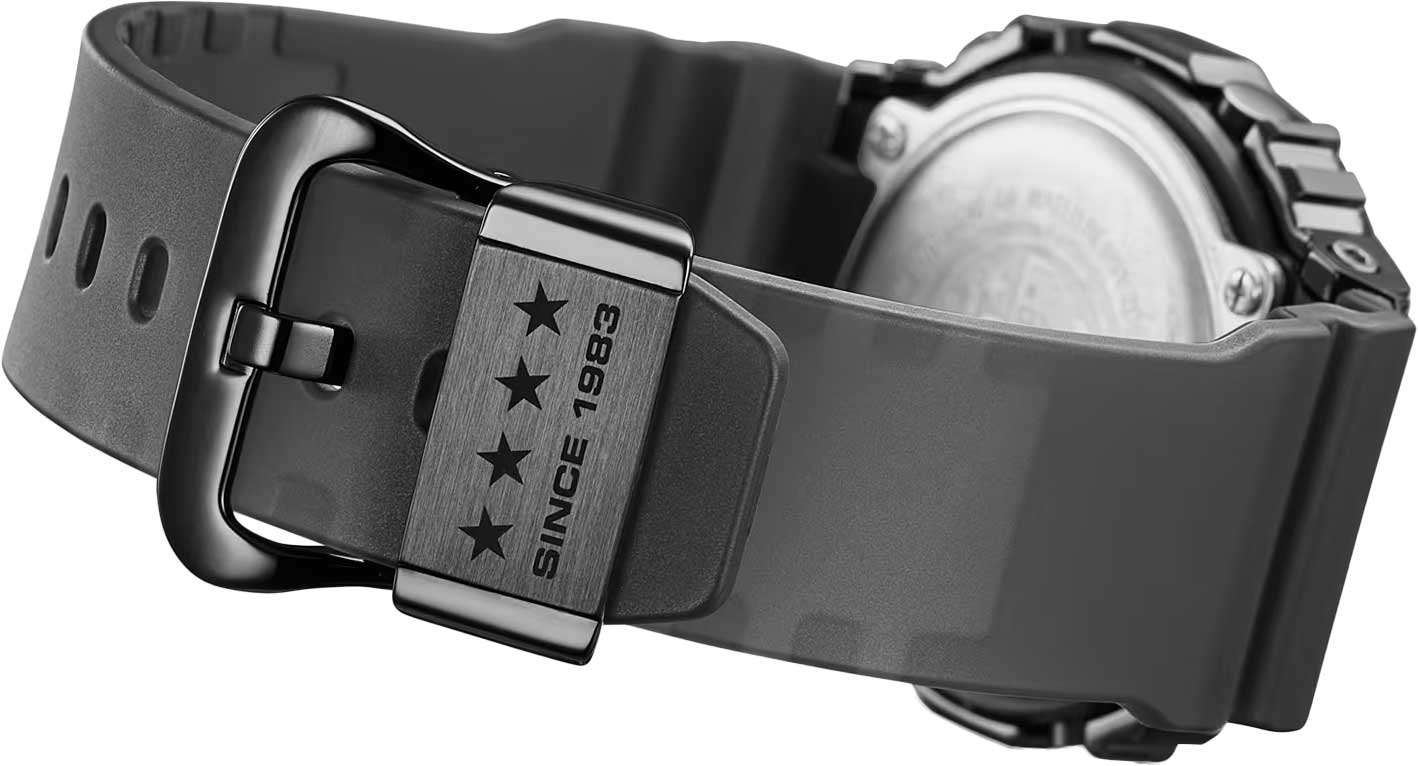 Японские наручные часы Casio G-SHOCK GM-5640GEM-1E с хронографом