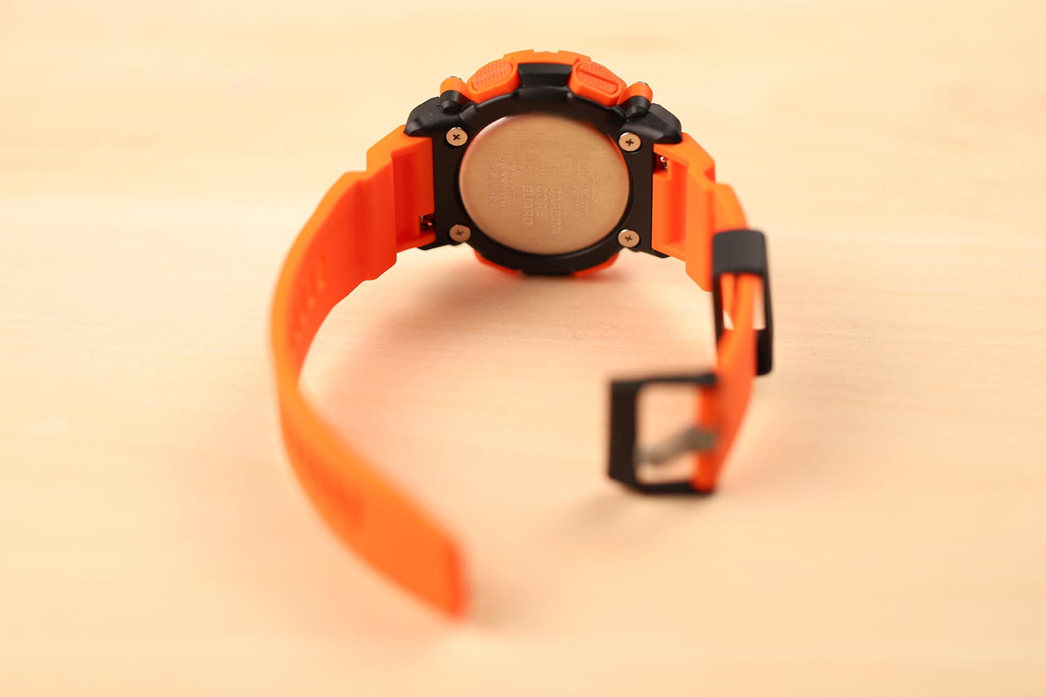 Японские наручные часы Casio G-SHOCK GA-2200M-4AER с хронографом