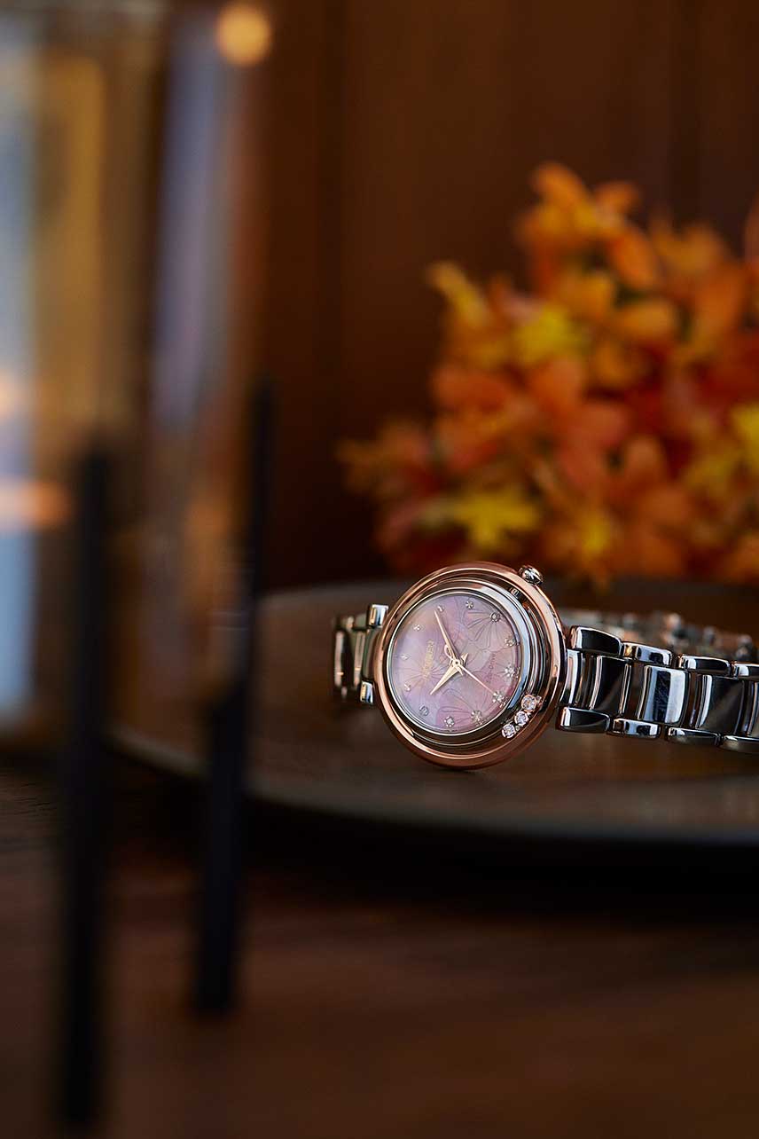 Японские наручные часы Citizen EM1114-80Y