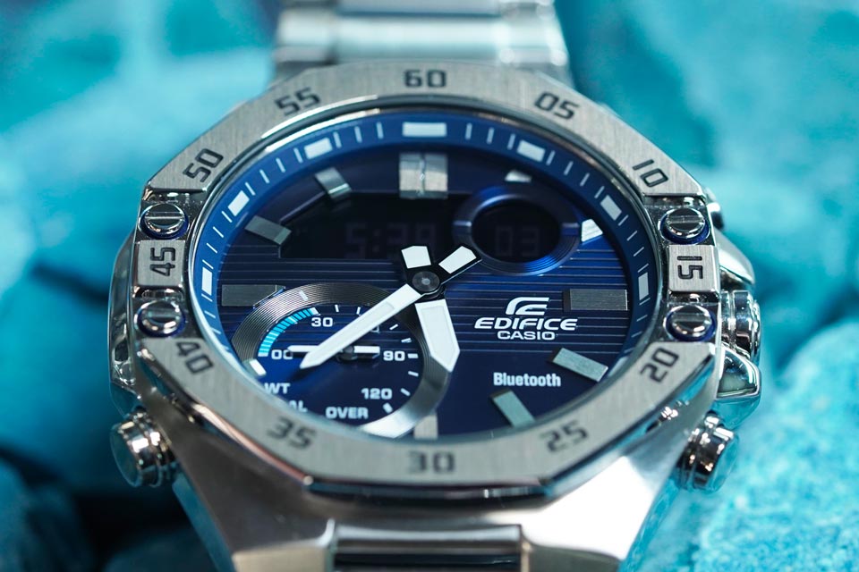 Японские наручные часы Casio Edifice ECB-10D-2AEF с хронографом