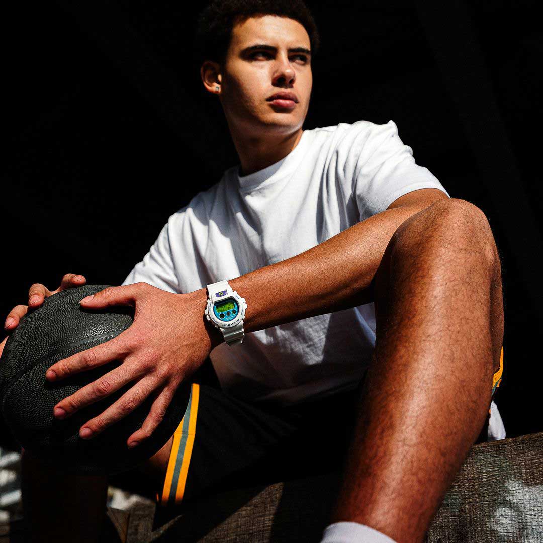 Японские наручные часы CASIO G-SHOCK DW-6900RCS-7