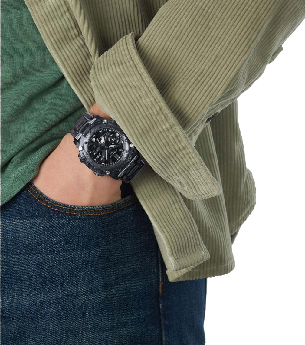 Японские наручные часы Casio G-SHOCK GA-2000SKE-8AER с хронографом