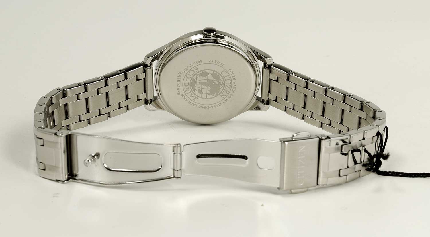 Японские наручные часы Citizen EM0500-73L