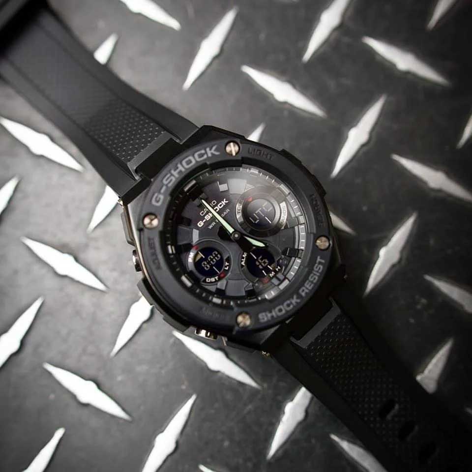 Японские наручные часы CASIO G-SHOCK GST-S100G-1B