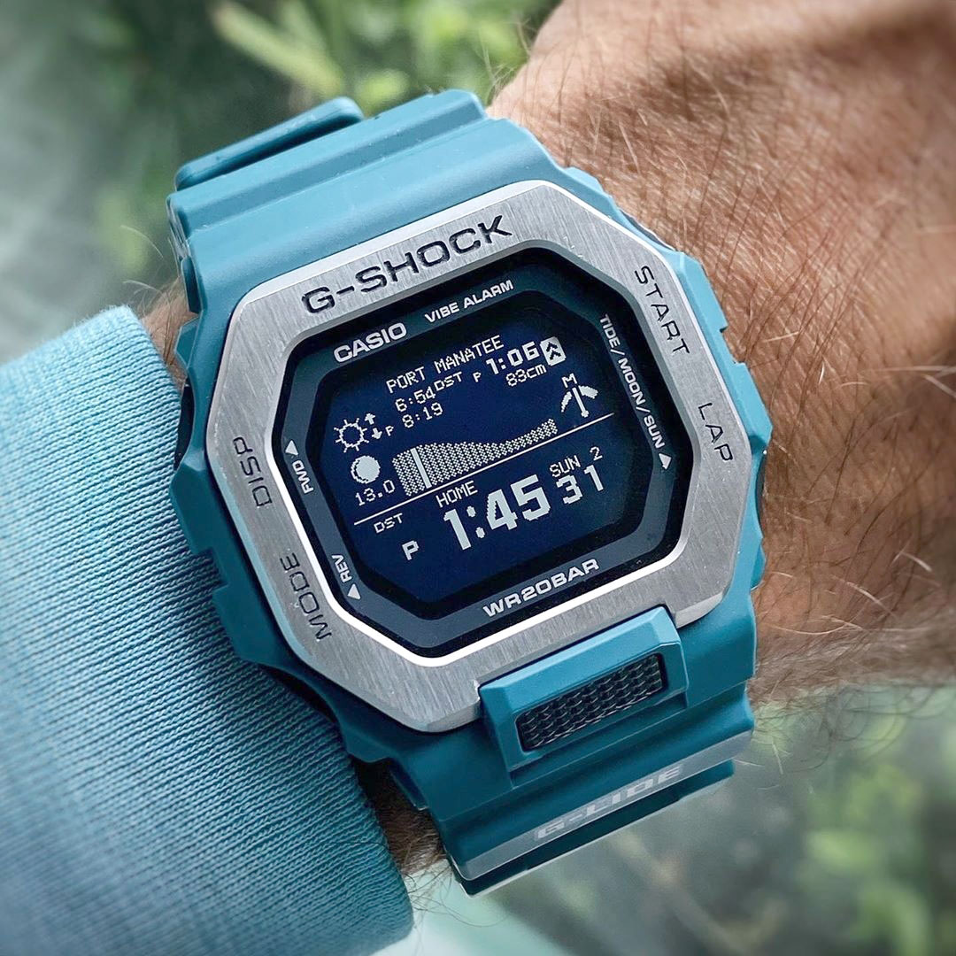 Японские наручные часы CASIO G-SHOCK GBX-100-2