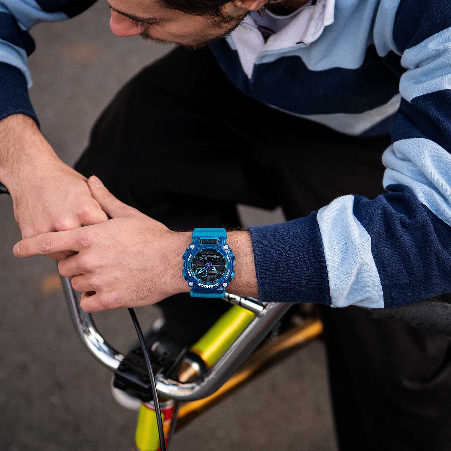 Японские наручные часы Casio G-SHOCK GA-900SKL-2A с хронографом