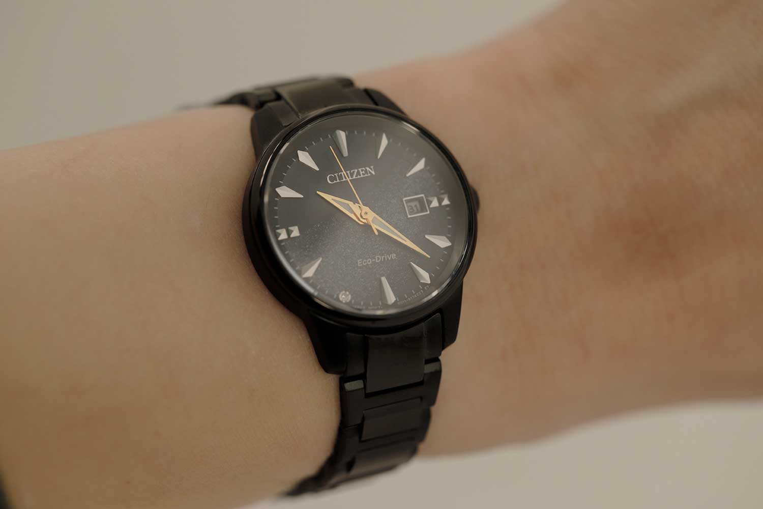 Японские наручные часы Citizen EW2598-83L