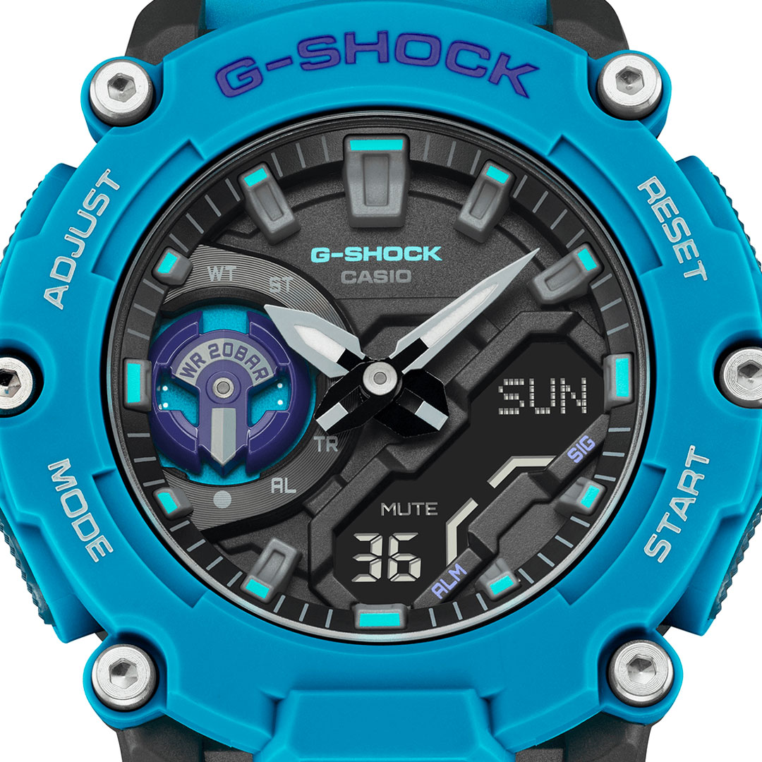 Японские наручные часы Casio G-SHOCK GA-2200-2AER с хронографом