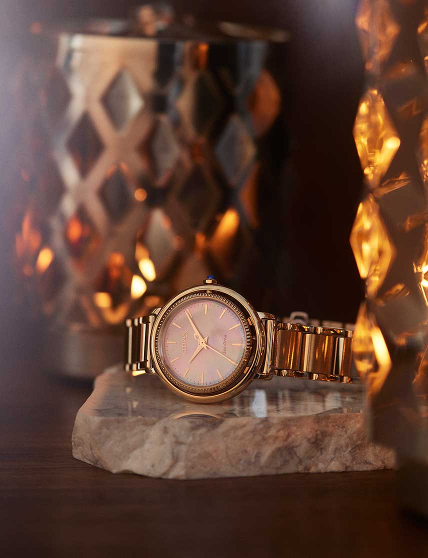 Японские наручные часы Citizen EM1103-86Y