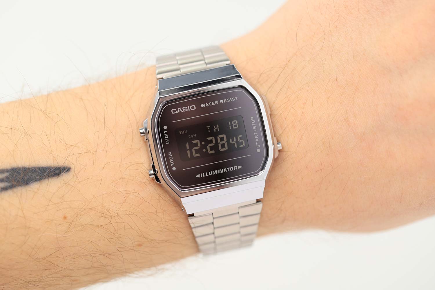 Японские наручные часы Casio Vintage A-168WEM-1E с хронографом