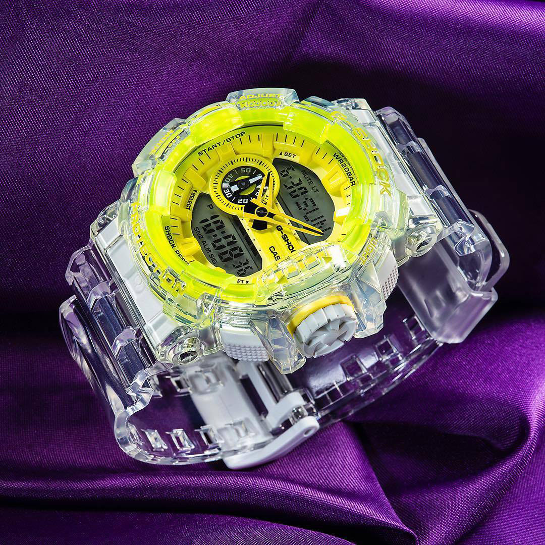 Японские наручные часы Casio G-SHOCK GA-400SK-1A9ER с хронографом