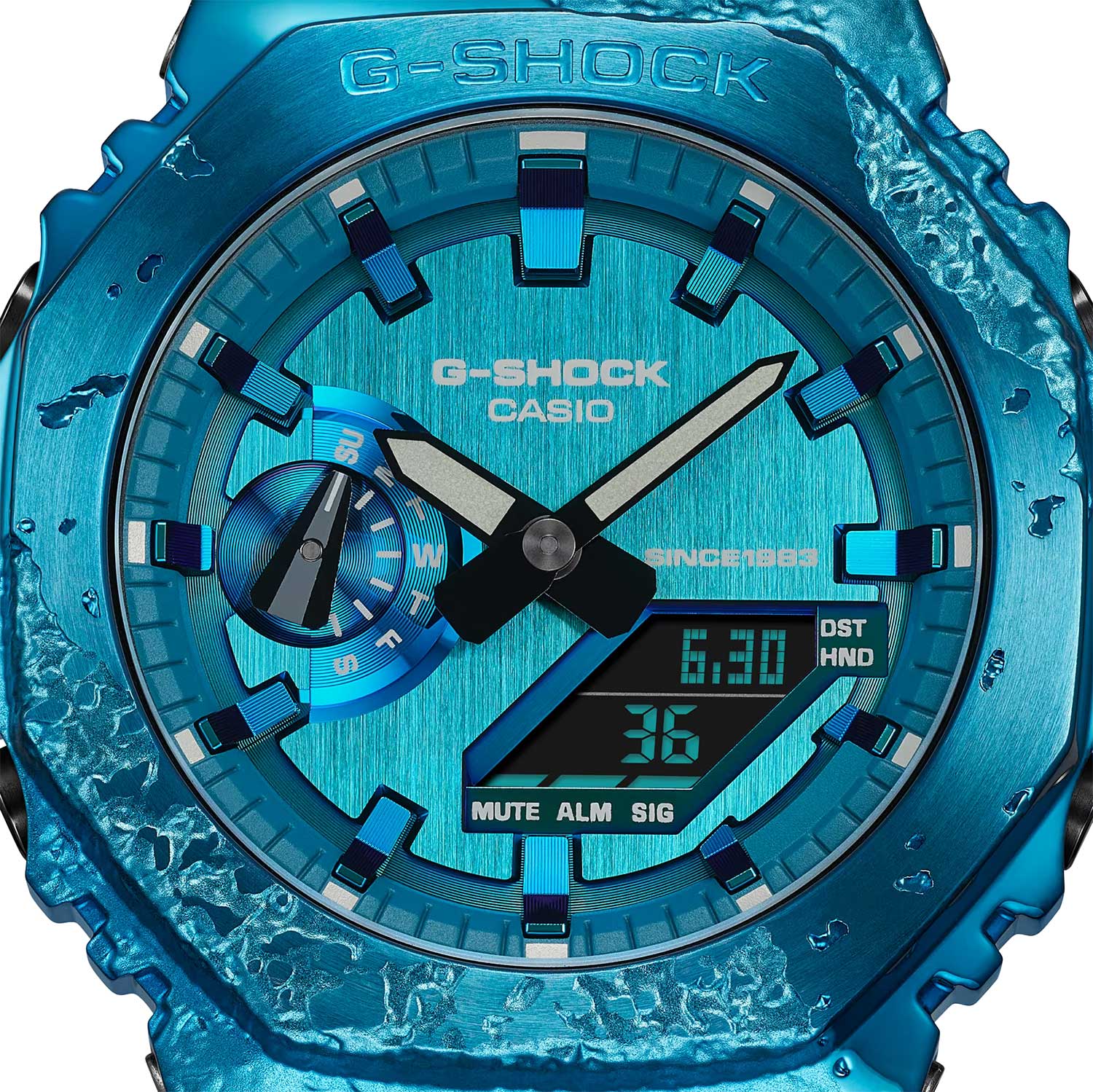 Японские наручные часы Casio G-SHOCK GM-2140GEM-2A с хронографом