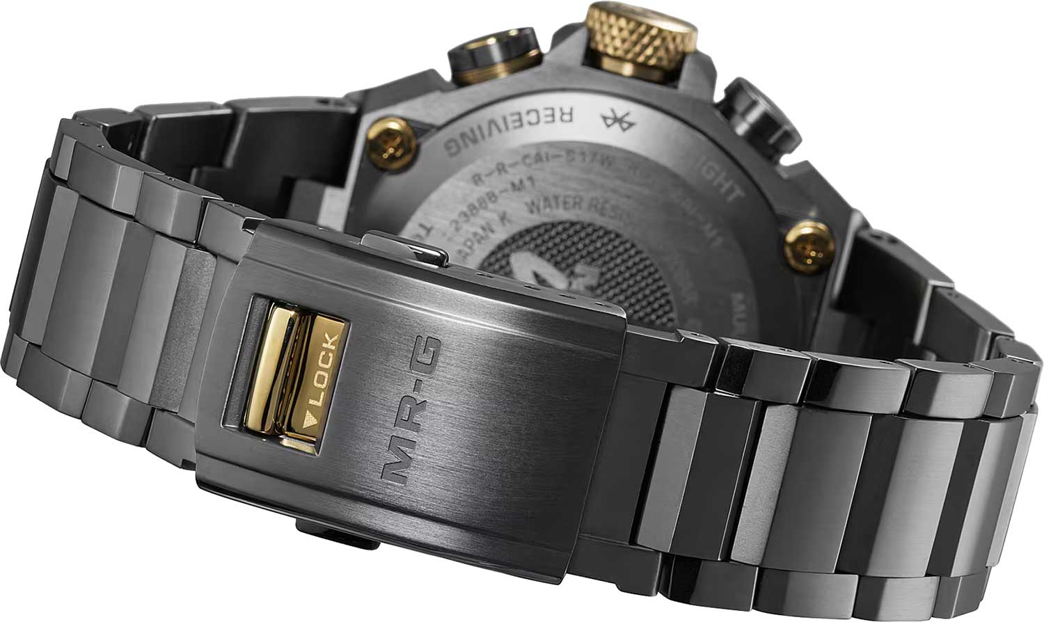 Японские титановые наручные часы Casio G-SHOCK MRG-B2000B-1A4 с хронографом