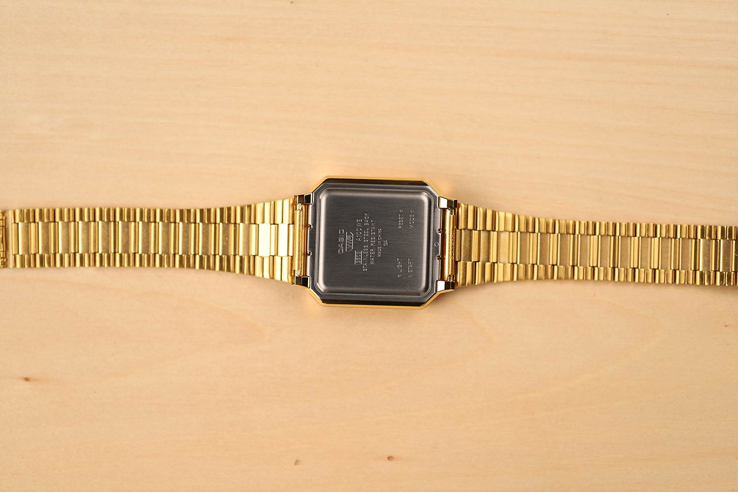Японские наручные часы Casio Vintage A100WEG-9AEF с хронографом