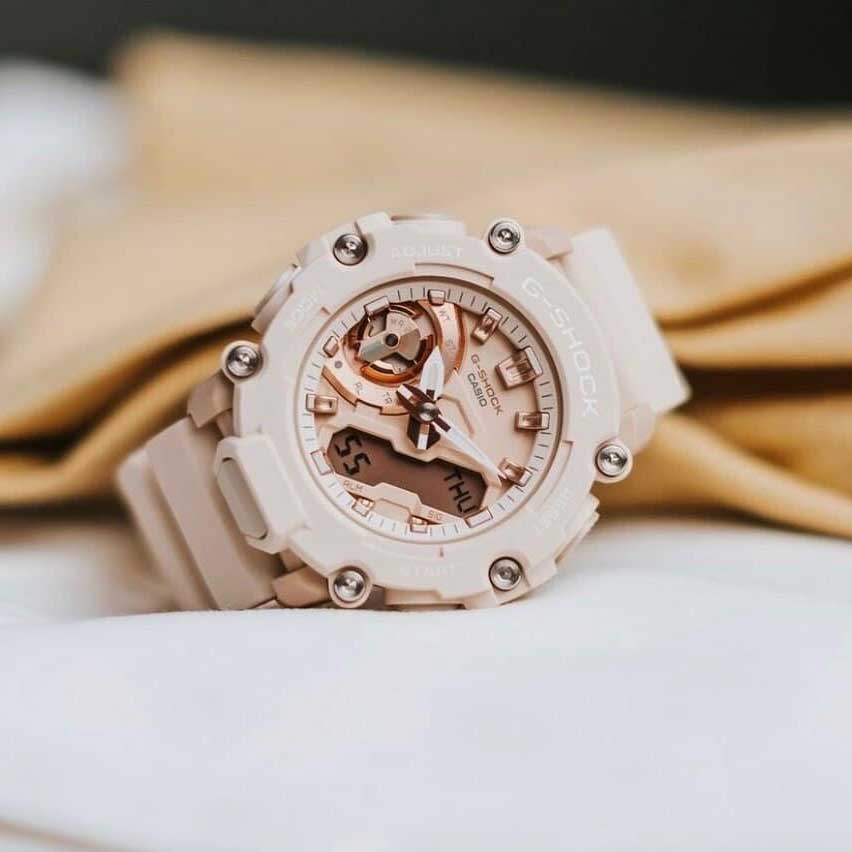 Японские наручные часы Casio G-SHOCK GMA-S2200M-4A с хронографом