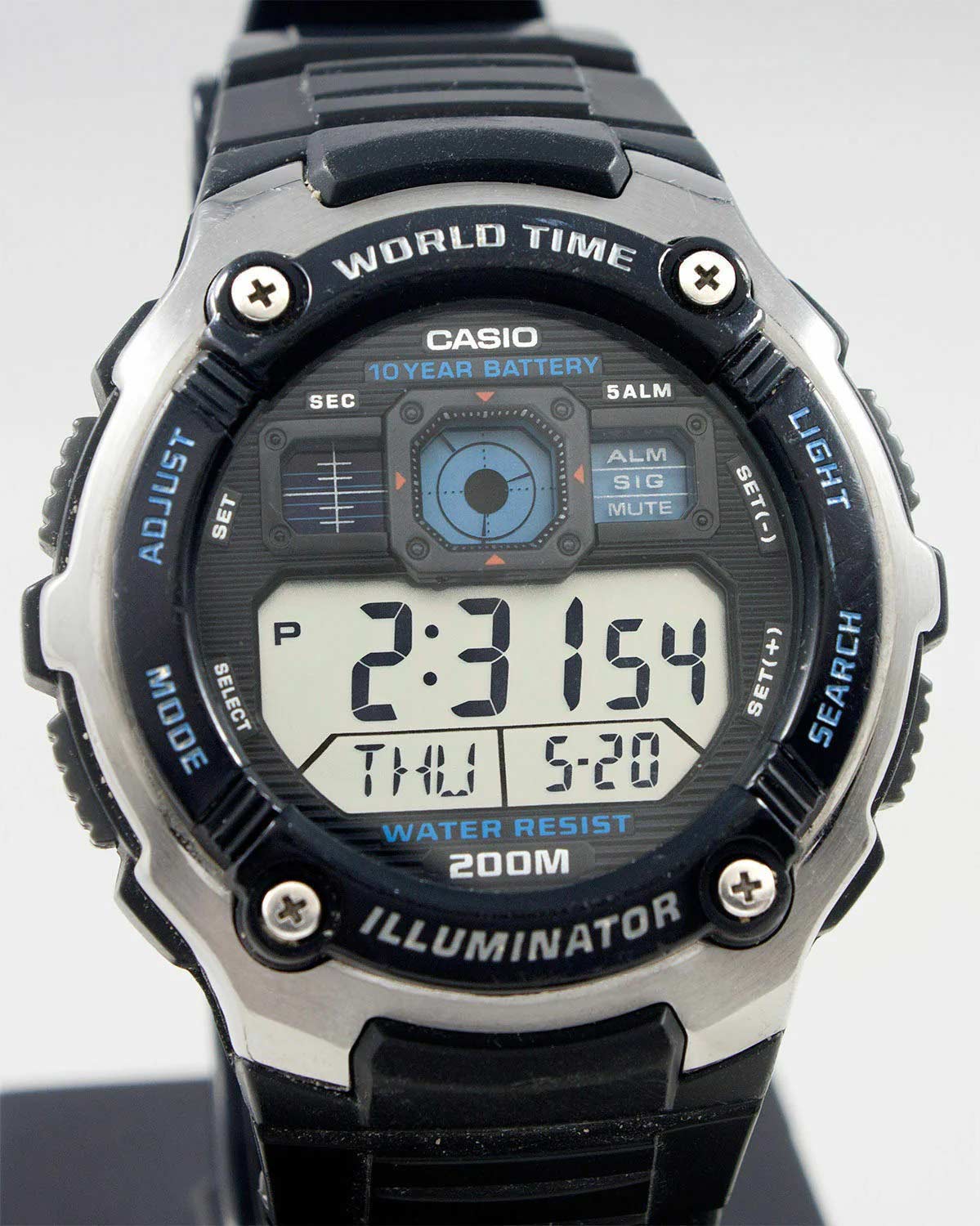 Японские наручные часы Casio Illuminator AE-2000W-1A с хронографом