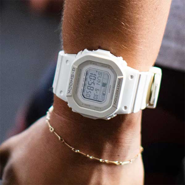 Японские наручные часы CASIO G-SHOCK GLX-S5600-7B