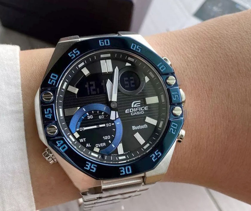 Японские наручные часы Casio Edifice ECB-10DB-1B с хронографом