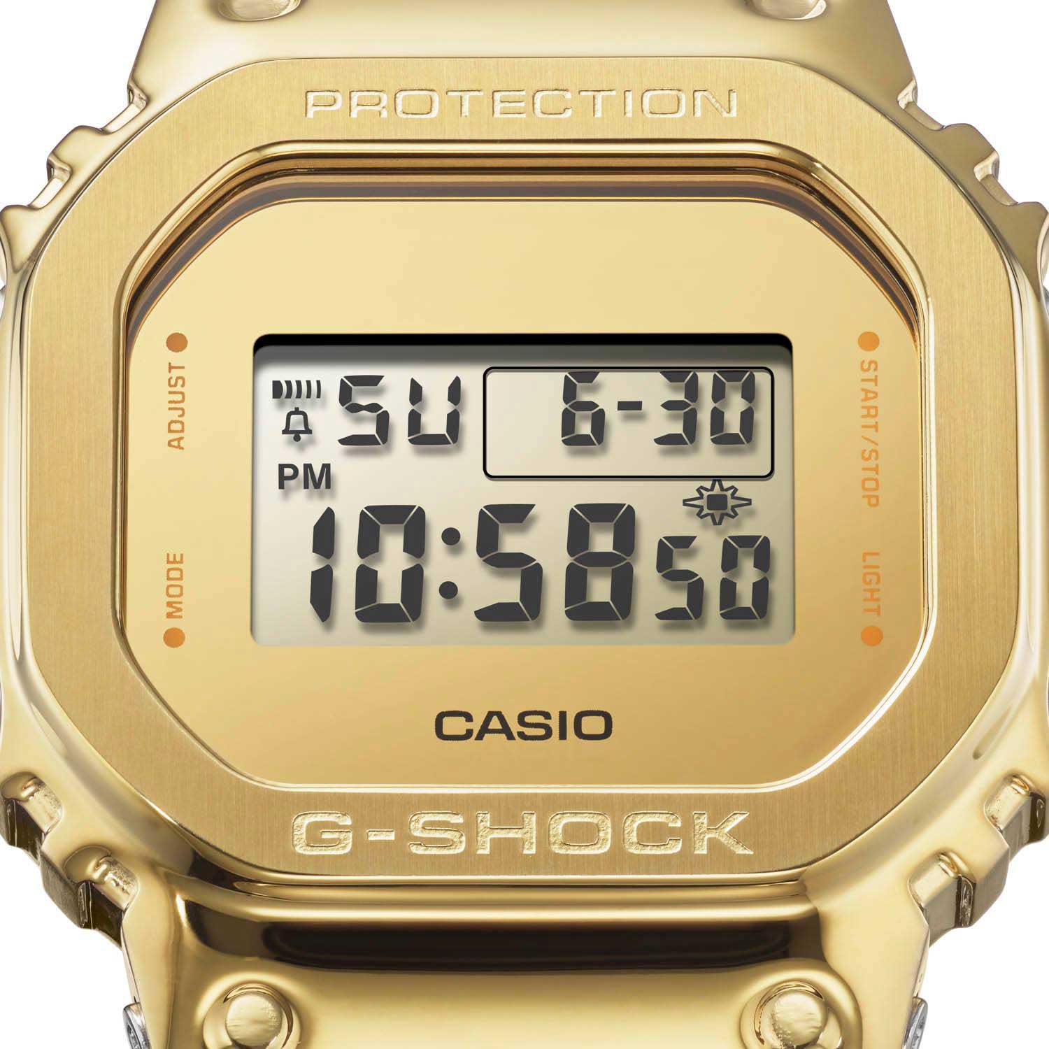 Японские наручные часы Casio G-SHOCK GM-5600SG-9ER с хронографом