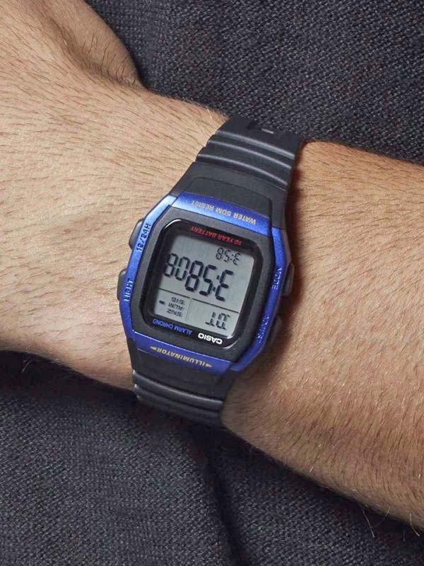 Японские наручные часы Casio Collection W-96H-2A