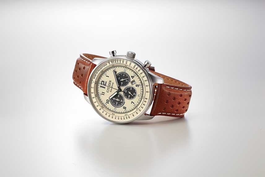 Японские спортивные наручные часы Citizen CA4500-16X с хронографом