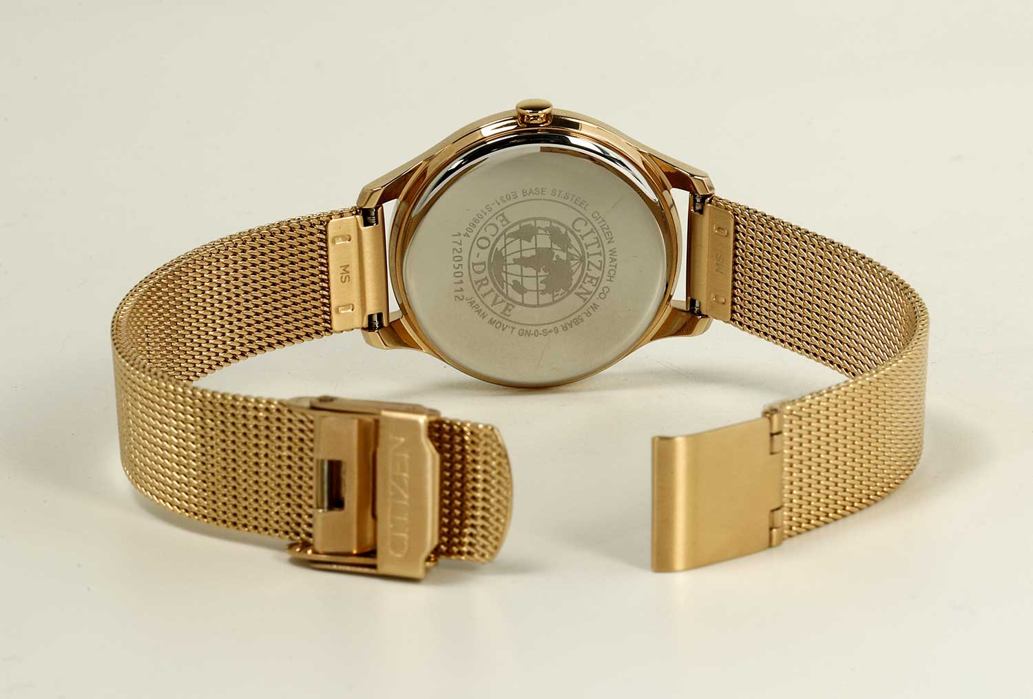 Японские наручные часы Citizen EM0503-83X