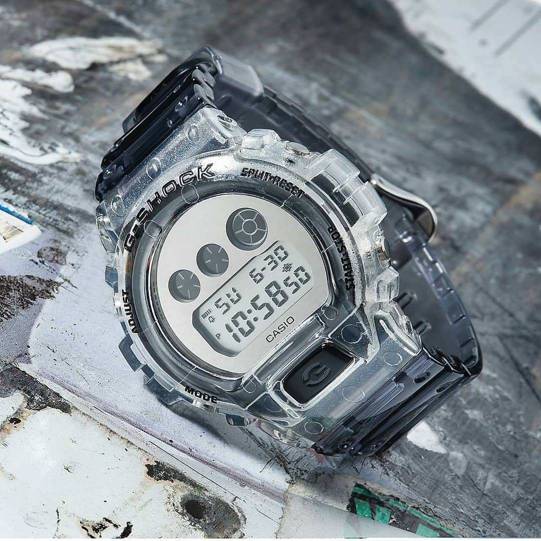 Японские наручные часы Casio G-SHOCK DW-6900SK-1ER с хронографом