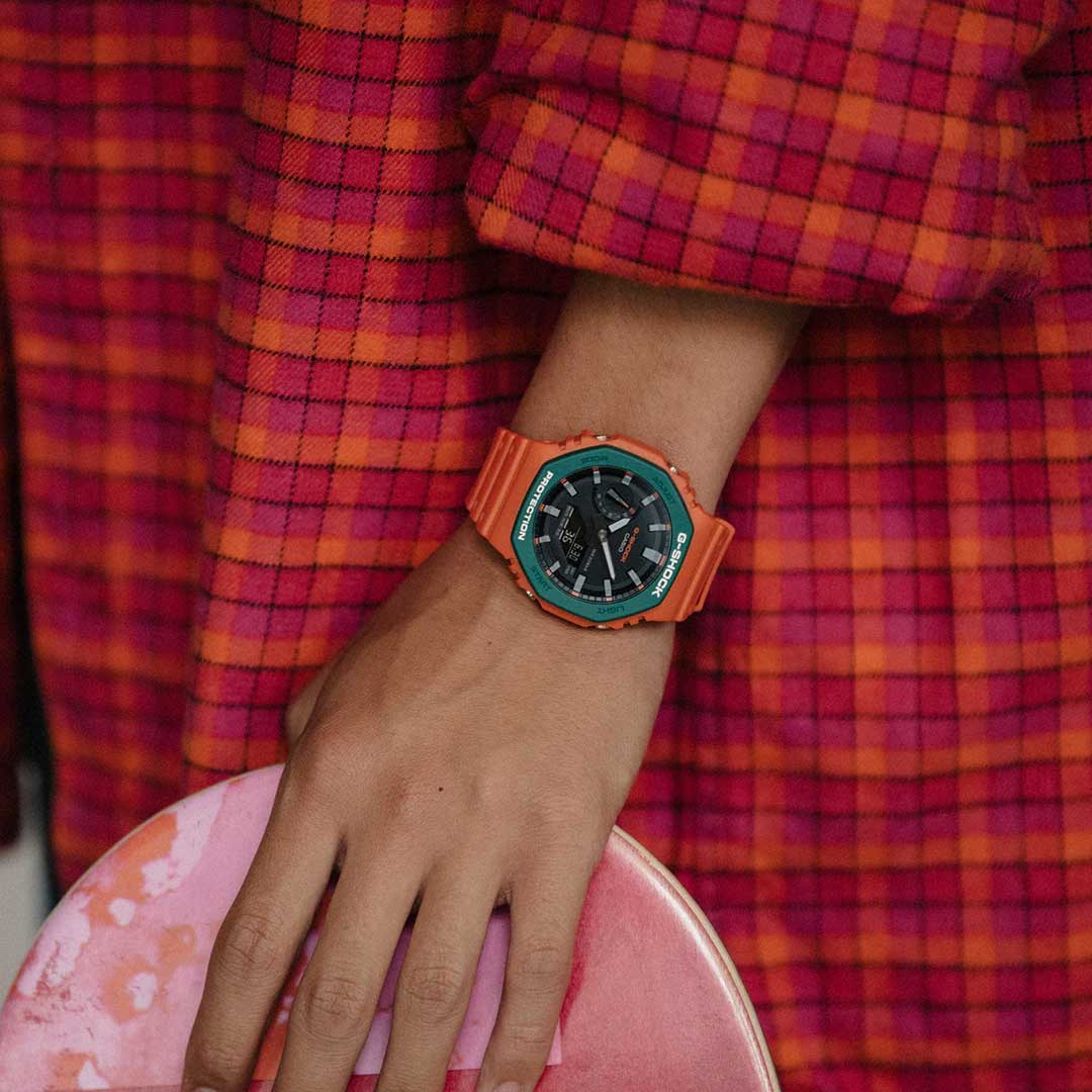 Японские наручные часы Casio G-SHOCK GA-2110SC-4A с хронографом