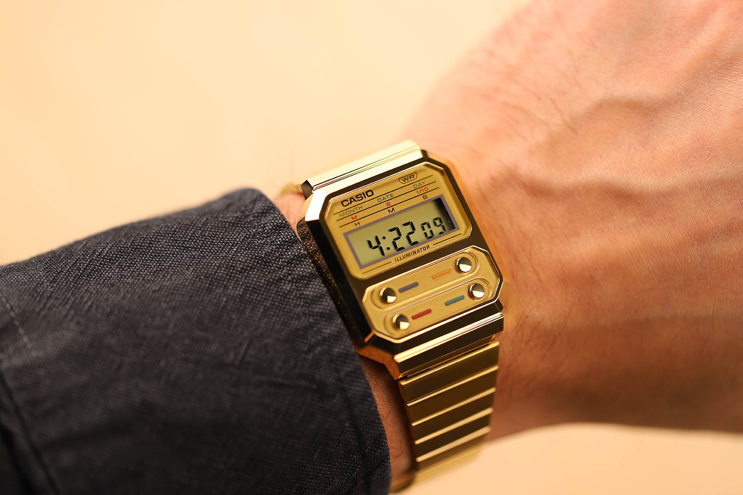 Японские наручные часы Casio Vintage A100WEG-9AEF с хронографом