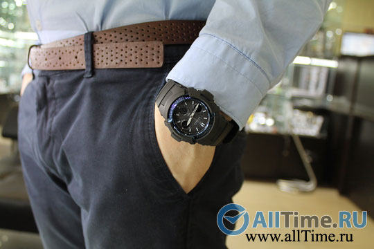 Японские наручные часы Casio G-SHOCK AWG-M100A-1A с хронографом