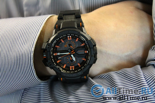 Японские наручные часы Casio G-SHOCK GW-A1000FC-1A4 с хронографом