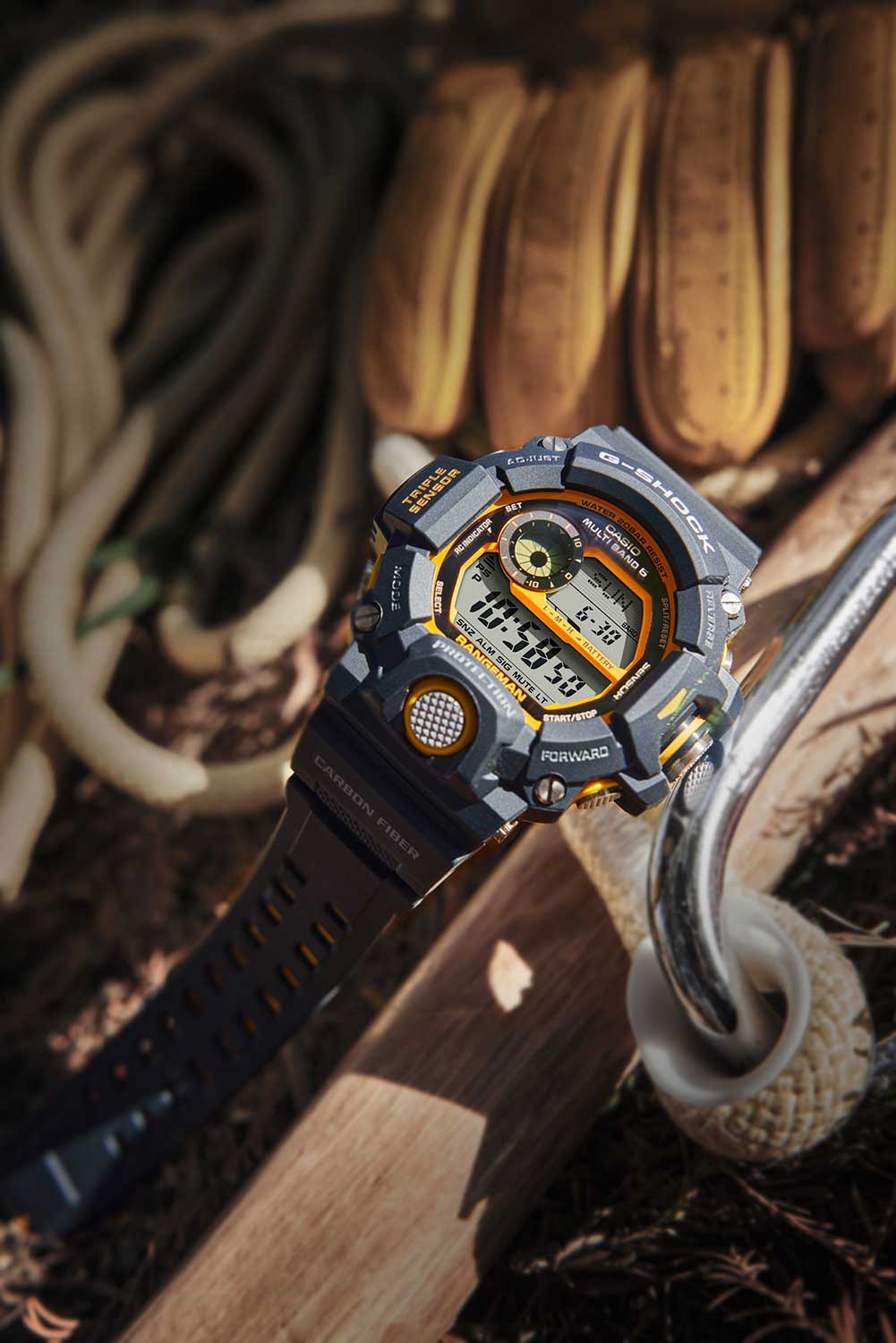 Японские наручные часы Casio G-SHOCK GW-9400Y-1E с хронографом