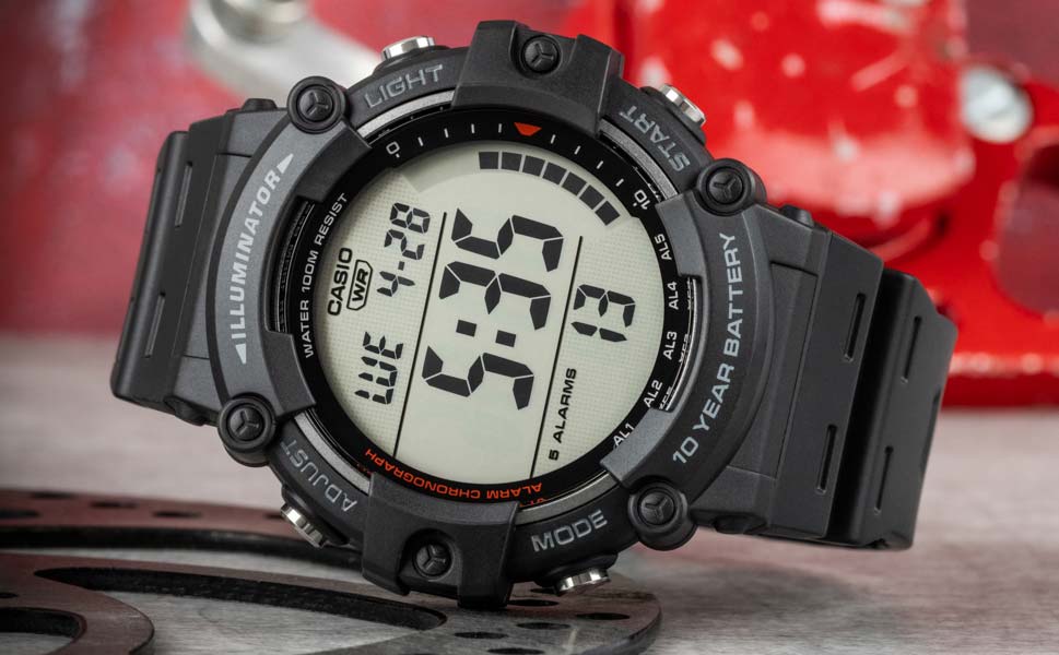 Японские наручные часы Casio Illuminator AE-1500WH-1AVEF с хронографом