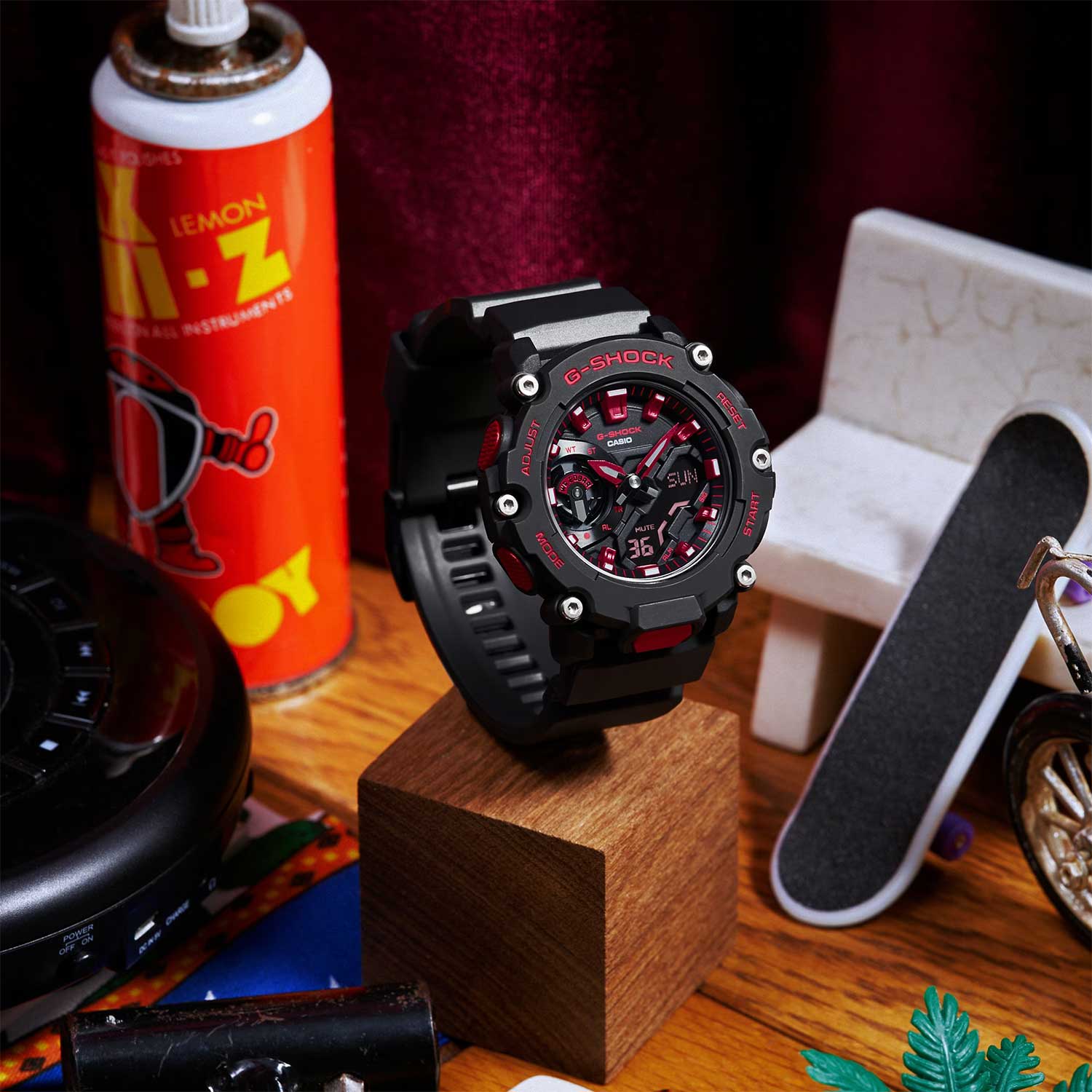 Японские наручные часы Casio G-SHOCK GA-2200BNR-1A с хронографом