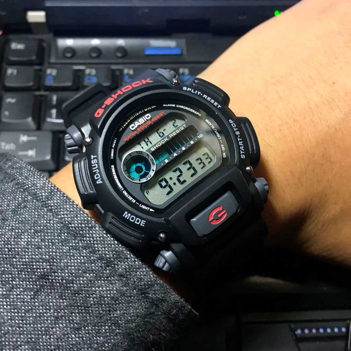 Японские наручные часы Casio G-SHOCK DW-9052-1V