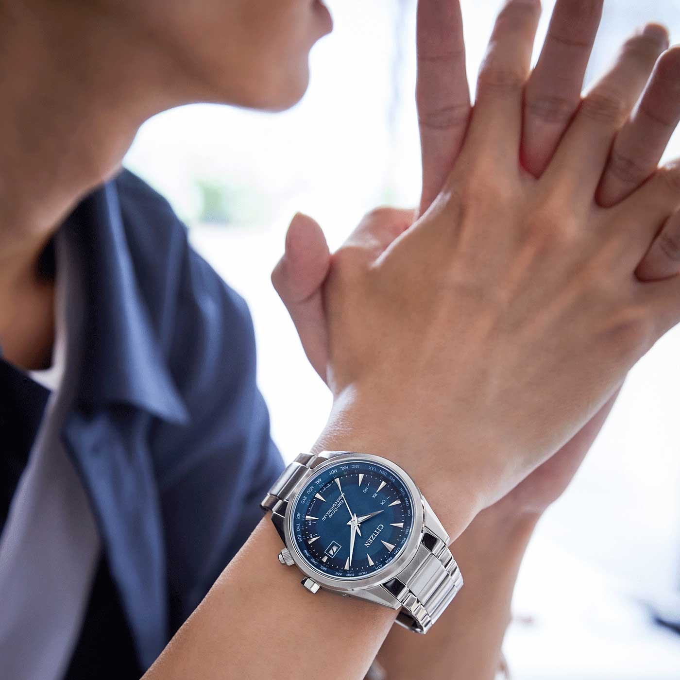 Японские наручные часы Citizen CB0270-87L