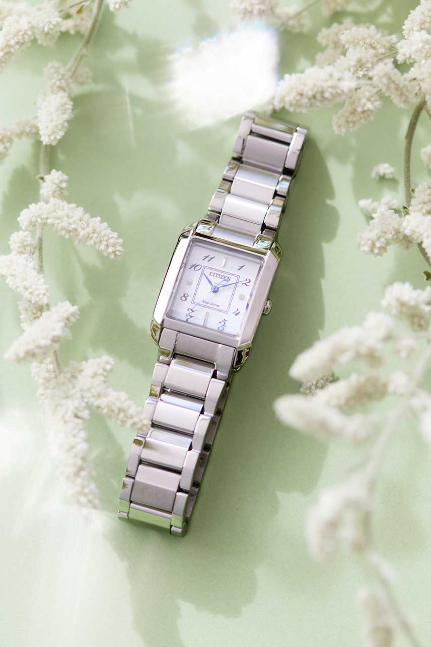 Японские наручные часы Citizen EW5600-87D