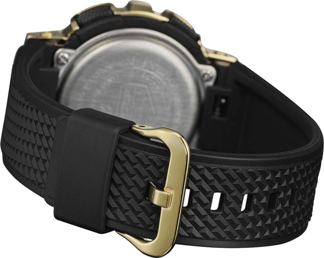 Японские наручные часы Casio G-SHOCK GM-110G-1A9ER с хронографом