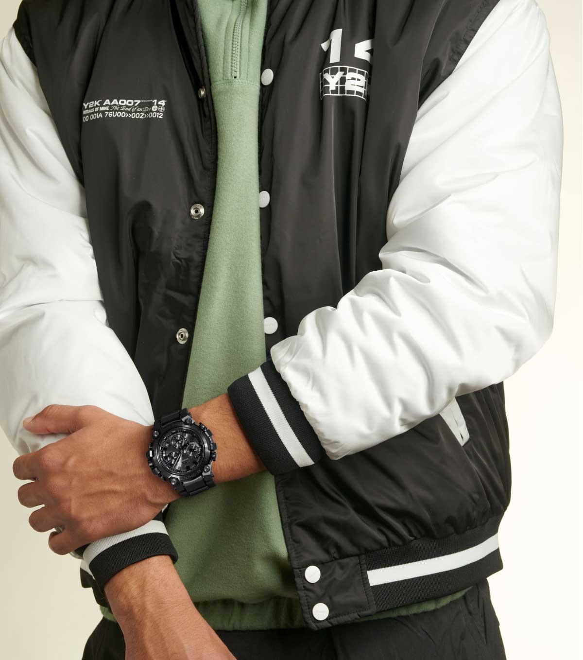 Японские наручные часы Casio G-SHOCK MTG-B3000B-1AER с хронографом