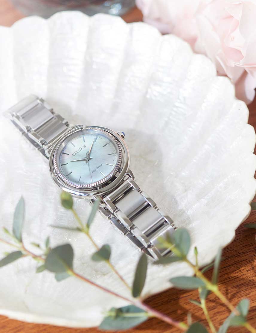 Японские наручные часы Citizen EM1100-84D