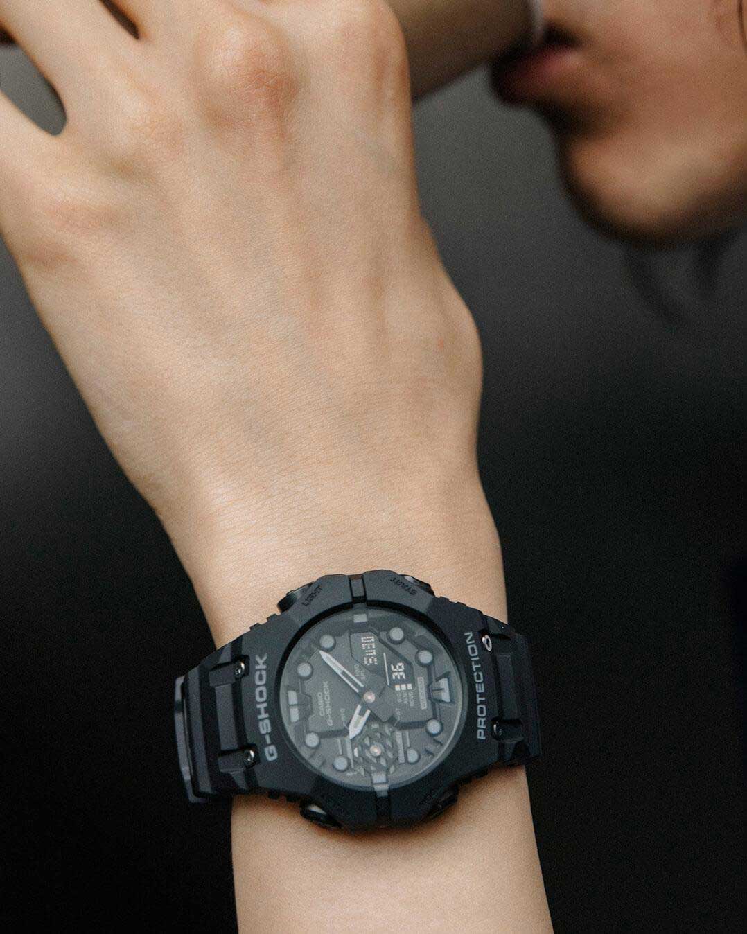 Японские наручные часы Casio G-SHOCK GA-B001-1A с хронографом