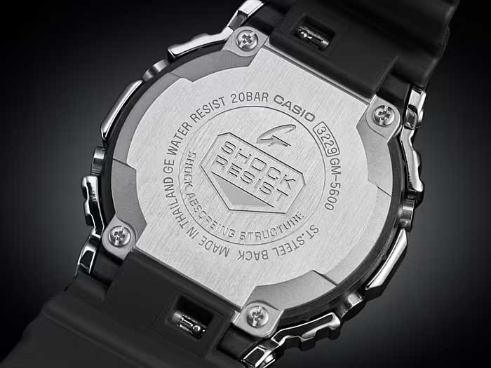 Японские наручные часы Casio G-SHOCK GM-5600-1ER с хронографом