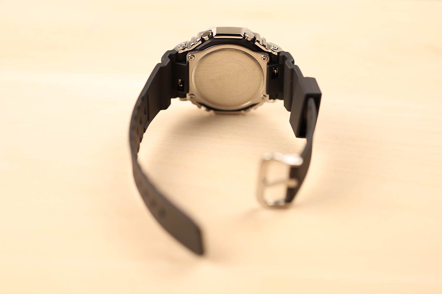 Японские наручные часы Casio G-SHOCK GM-2100-1AER с хронографом