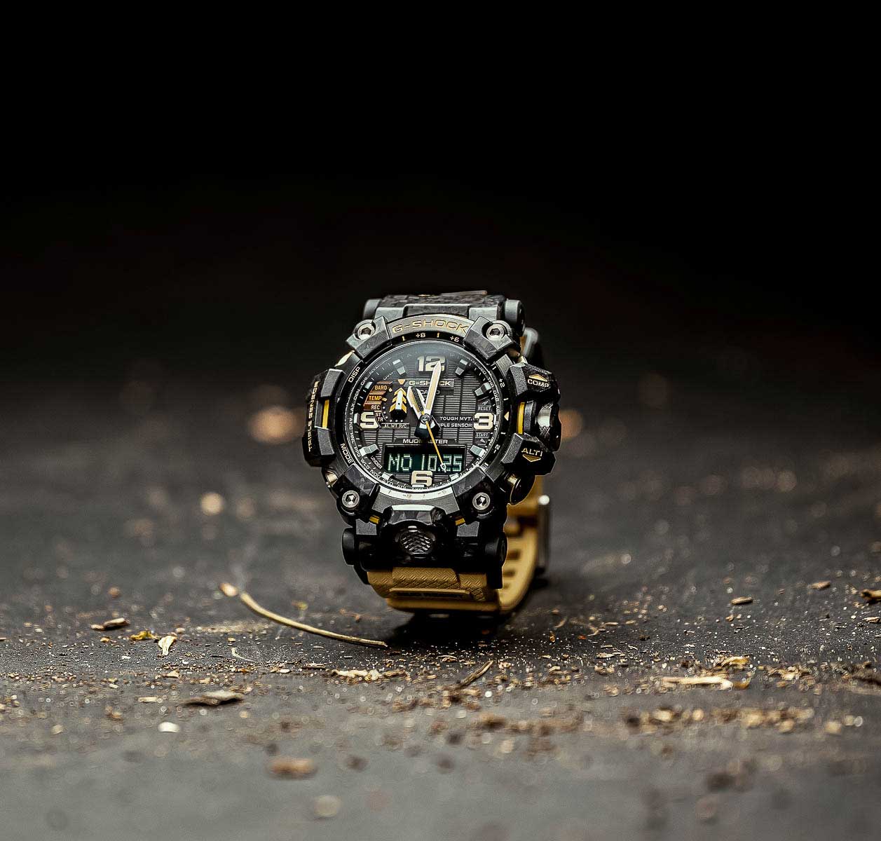 Японские наручные часы Casio G-SHOCK GWG-2000-1A5ER с хронографом