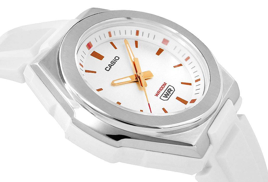 Японские наручные часы Casio Collection LWA-300H-7EVEF