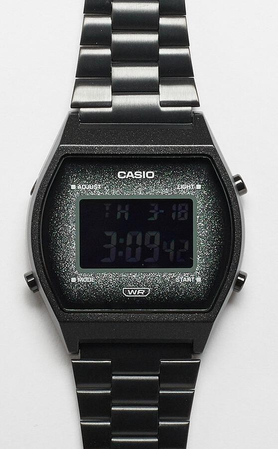 Японские наручные часы Casio Vintage B640WBG-1BEF с хронографом