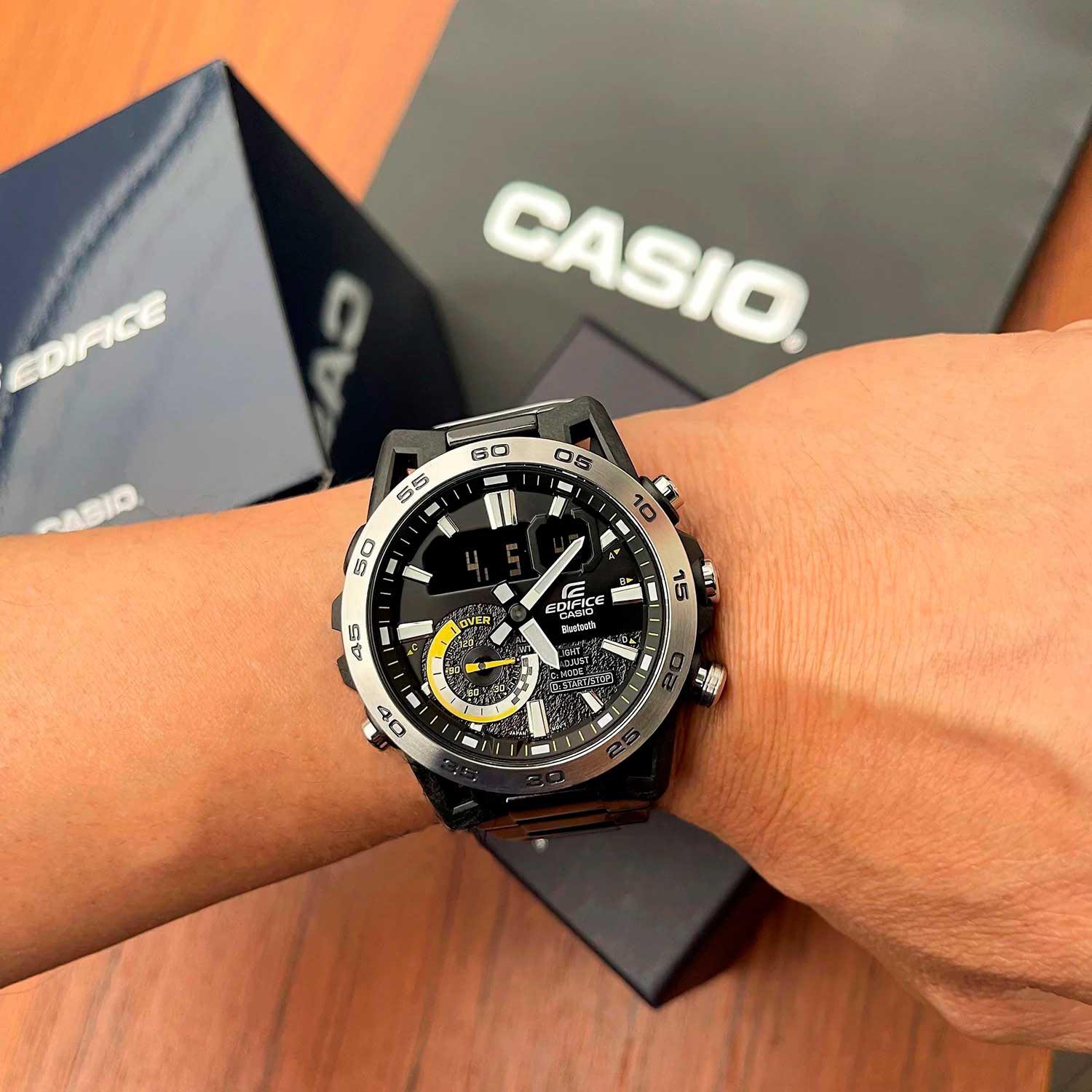 Японские наручные часы Casio Edifice ECB-40DC-1A с хронографом