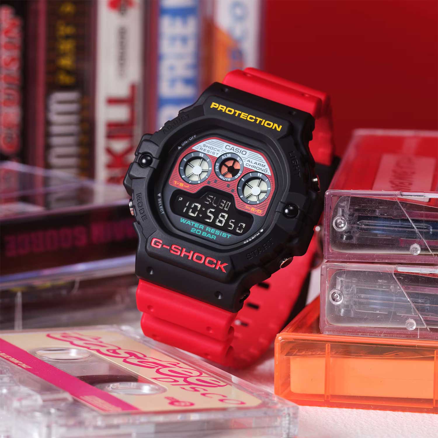 Японские наручные часы Casio G-SHOCK DW-5900MT-1A4 с хронографом