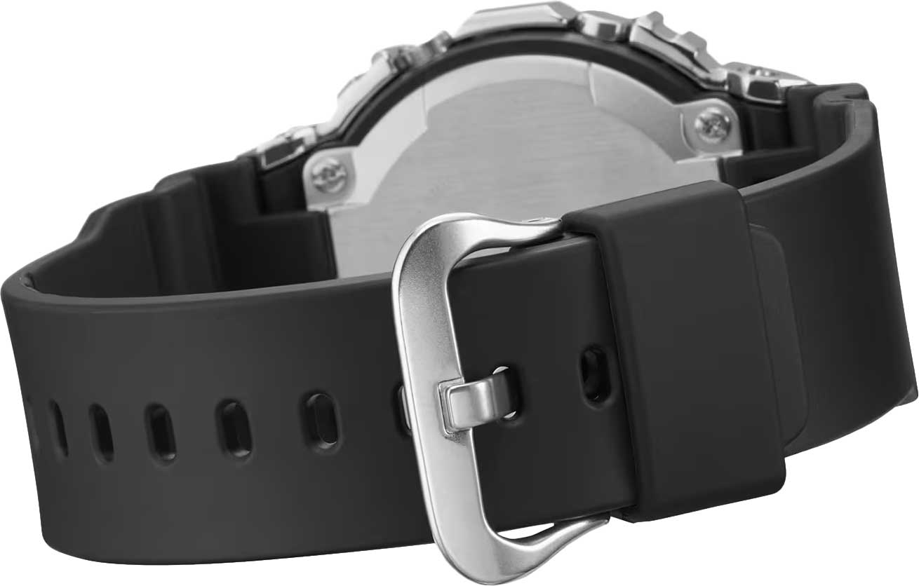 Японские наручные часы CASIO G-SHOCK GM-5600U-1